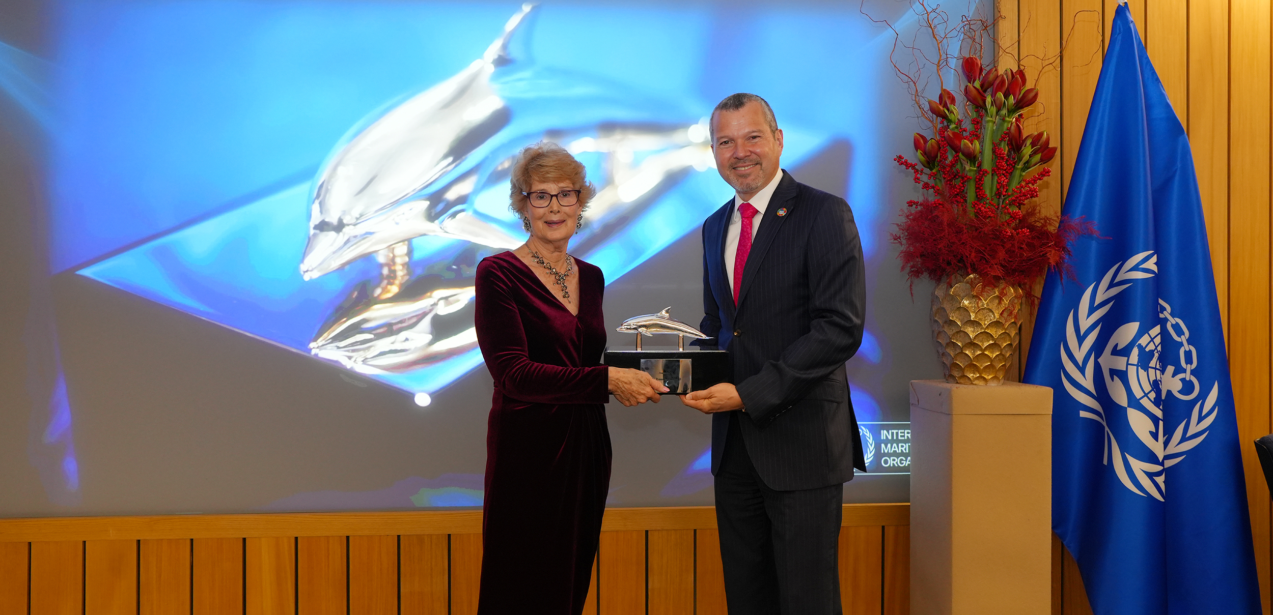 Dr. Rosalie Balkin receives IMO International Maritime Prize