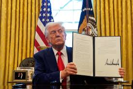 Trump pledges revitalize US shipbuilding