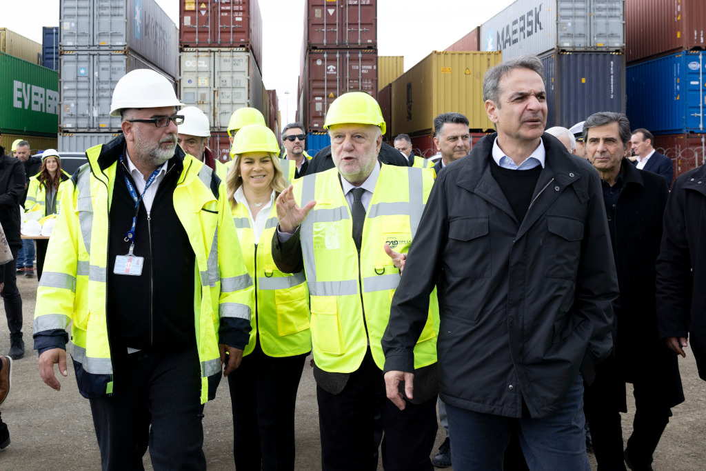 Prime Minister Kyriakos Mitsotakis Visits the Port of Thessaloniki