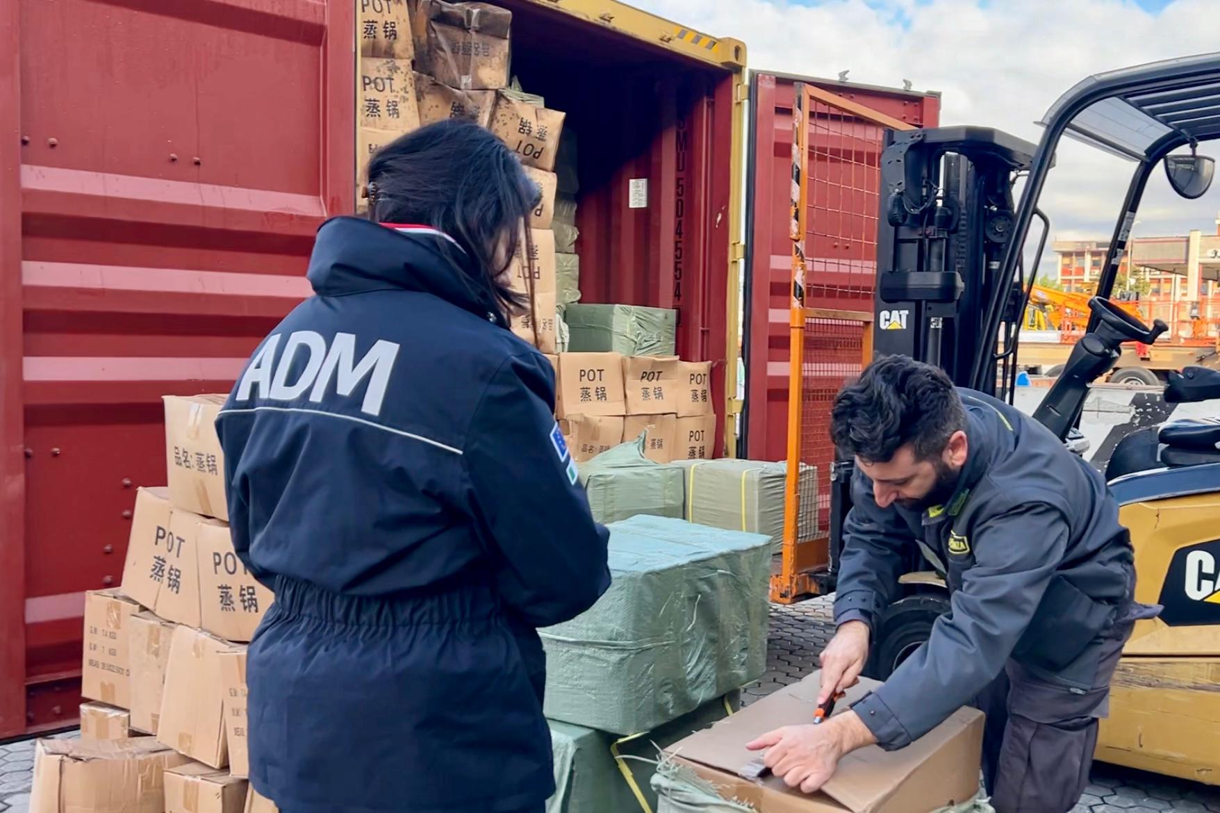 Cocaine inside fish reefer in the port of Gioia Tauro