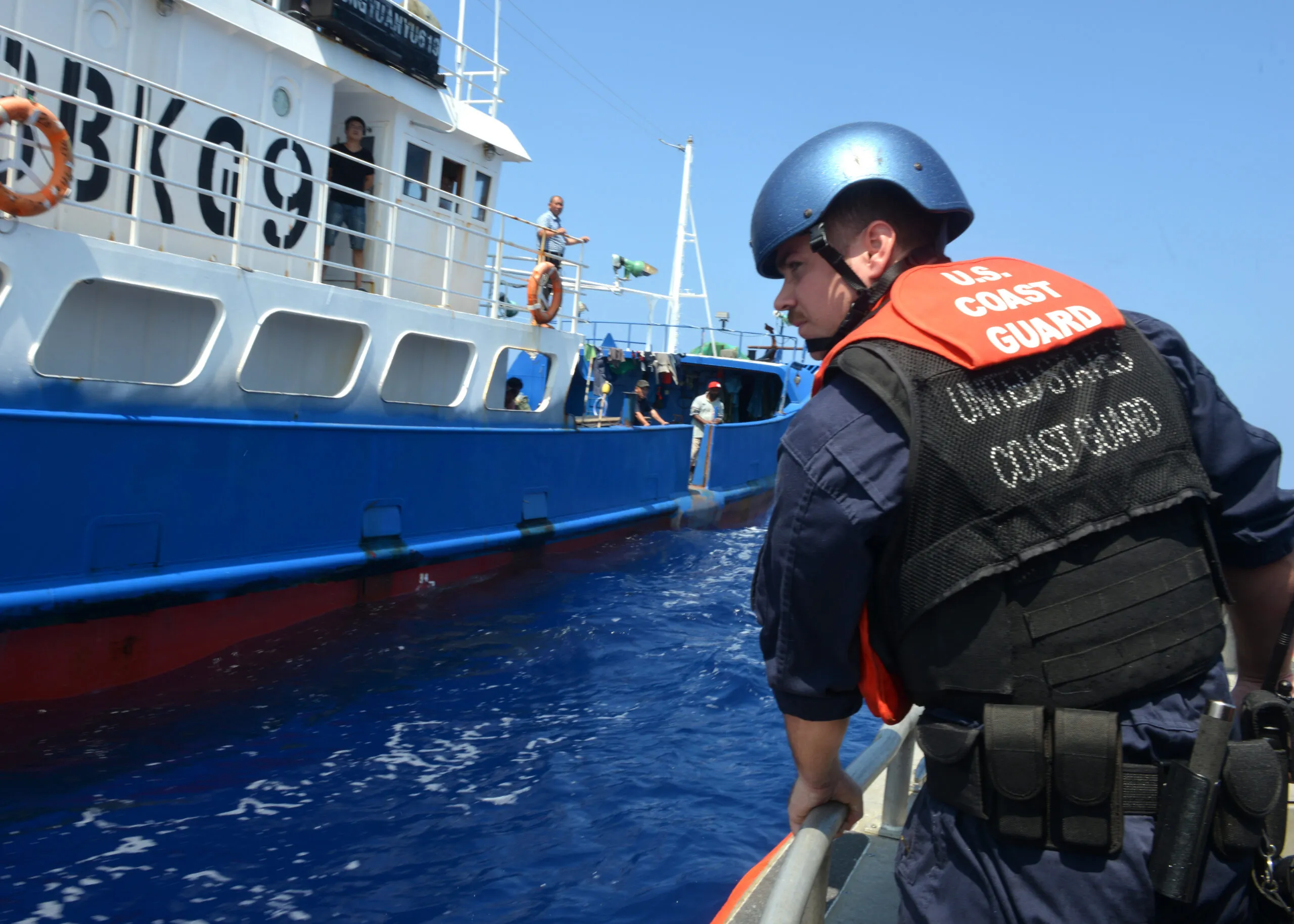 US Coast Guard, Navy Seize Nearly 1,300 Pounds of Cocaine