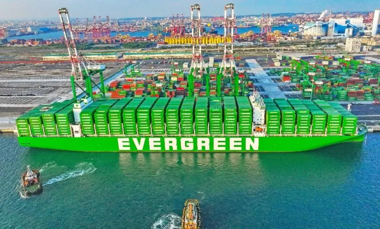 Evergreen Marine splits LNG dual-fuel boxship order between China and South Korea for 14 ships