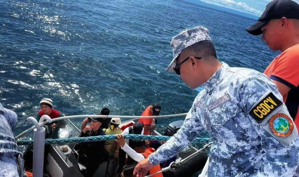 PCG Rescues 26 Crew of distressed vessel in Siquijor