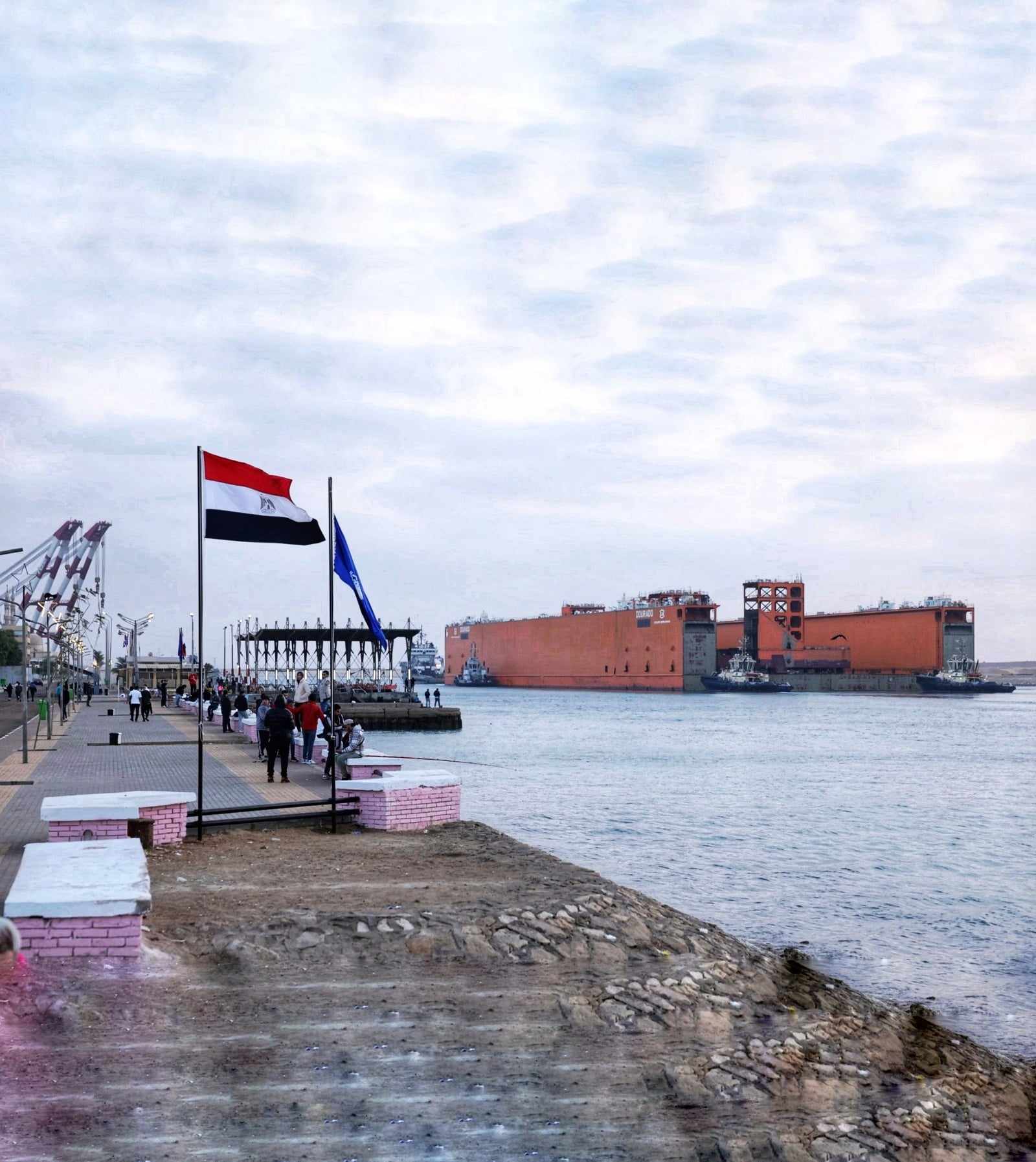 Floating dock DOURADO successful crossing Suez canal today Maritime Tickers