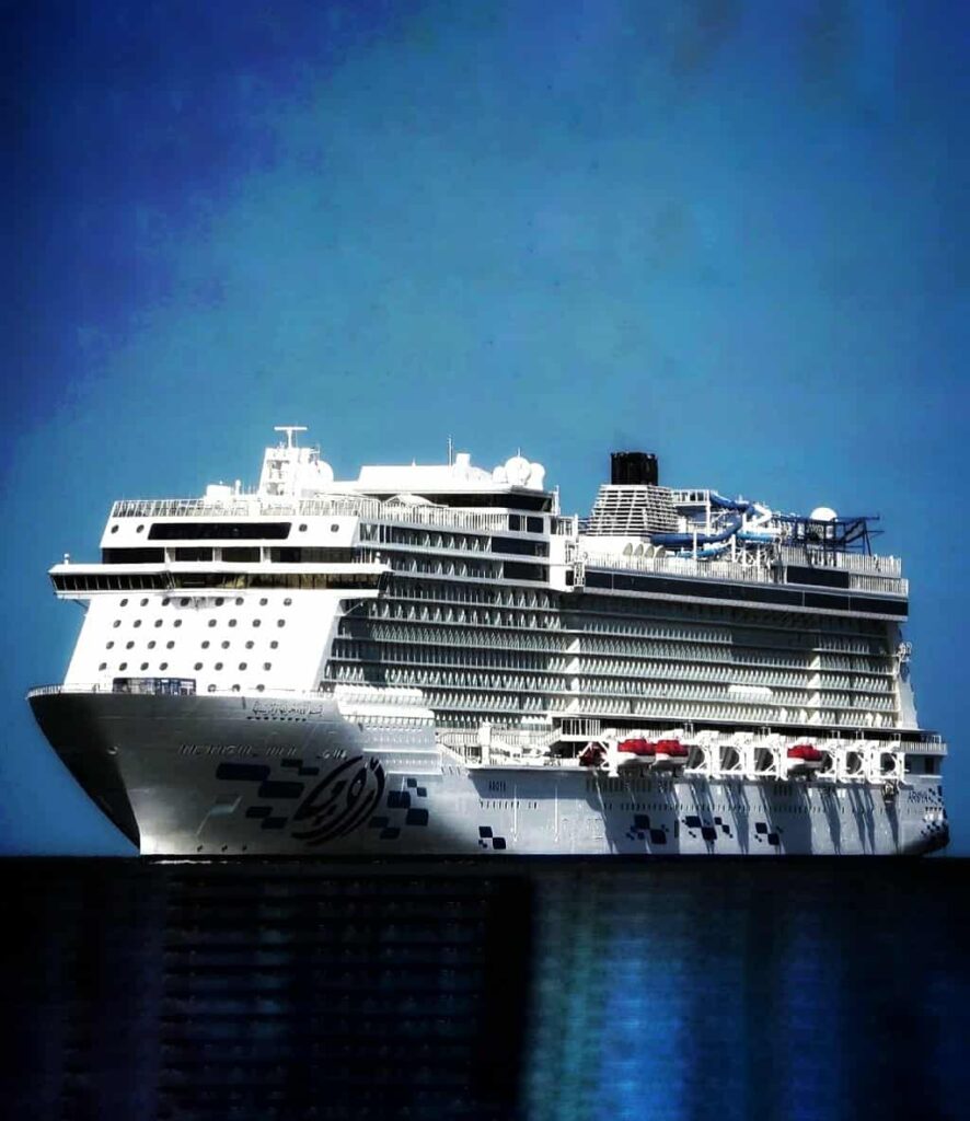 Ronaldo sets sail with a new Saudi Aroya cruises Maritime Tickers.jpg