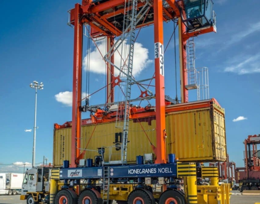 New Zealand’s biggest port to trial first all-electric straddle carrier Maritime Tickers..jpg